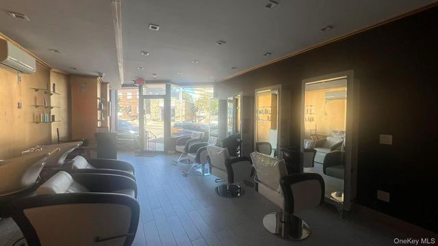 880 Midland Avenue, Yonkers, NY 10704