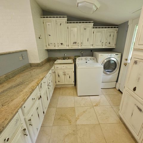 13616 Route 176, Woodstock, IL 60098