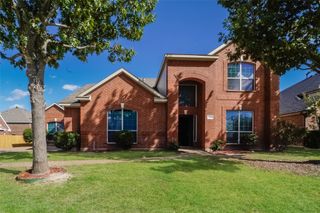 700 Camelia Court, Desoto, TX 75115