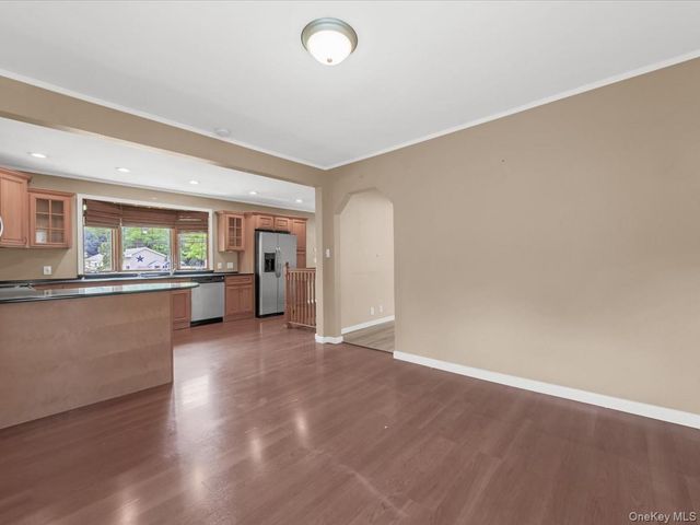 1837 Lincoln Avenue, Holbrook, NY 11741