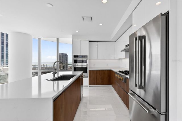 400 CENTRAL AVENUE 2307, St Petersburg, FL 33701