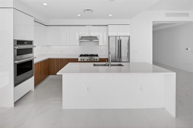 400 CENTRAL AVENUE 2307, St Petersburg, FL 33701