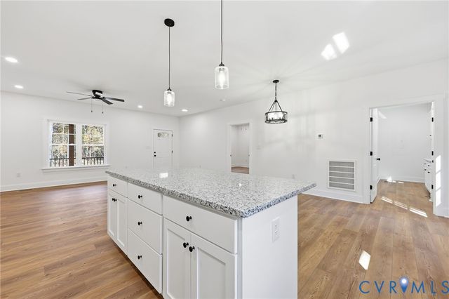 5888 Cartersville Rd, New Canton, VA 23123