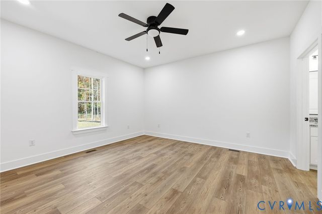 5888 Cartersville Rd, New Canton, VA 23123