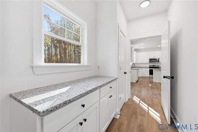 5888 Cartersville Rd, New Canton, VA 23123