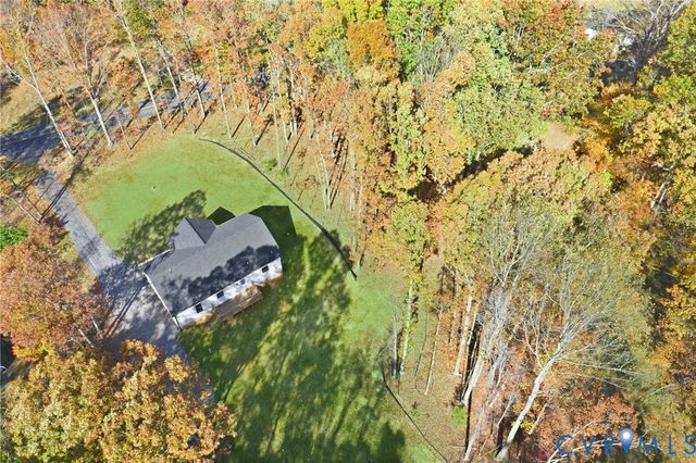 5888 Cartersville Rd, New Canton, VA 23123