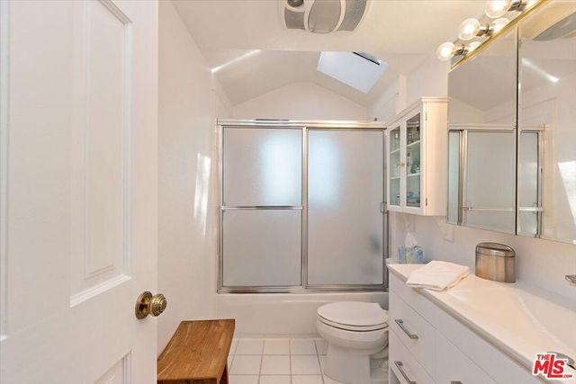 39226 N Shore Drive, Fawnskin, CA 92333