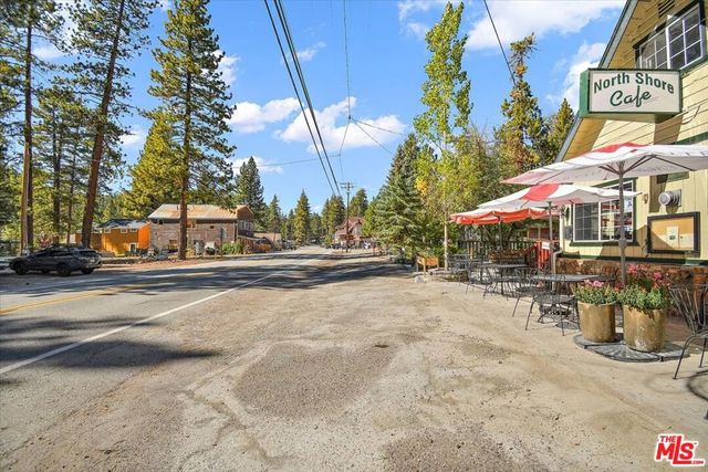 39226 N Shore Drive, Fawnskin, CA 92333