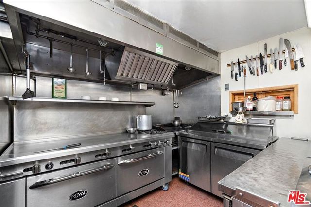 39226 N Shore Drive, Fawnskin, CA 92333