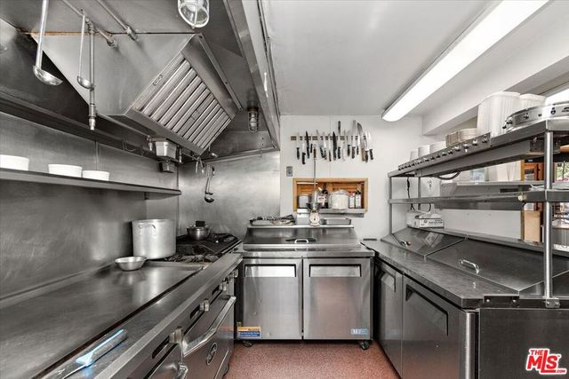 39226 N Shore Drive, Fawnskin, CA 92333