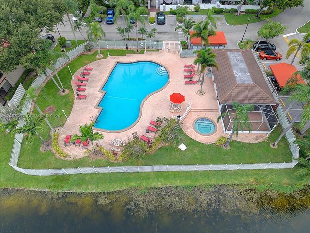 11444 NW 10th Street 11444, Pembroke Pines, FL 33026