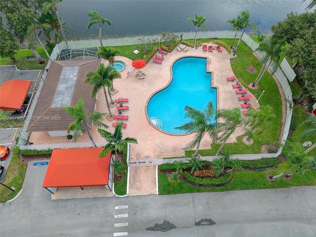 11444 NW 10th Street 11444, Pembroke Pines, FL 33026