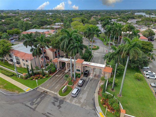 11444 NW 10th Street 11444, Pembroke Pines, FL 33026