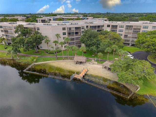 11444 NW 10th Street 11444, Pembroke Pines, FL 33026