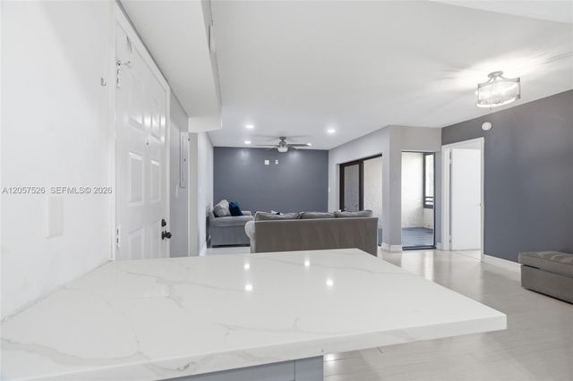 11444 NW 10th Street 11444, Pembroke Pines, FL 33026