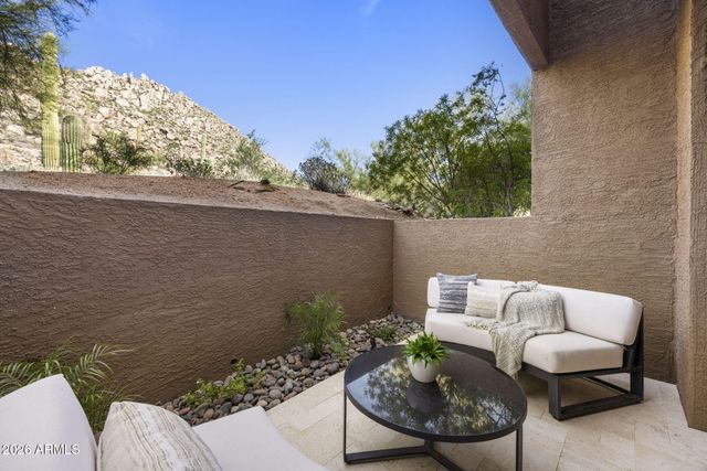 25555 N WINDY WALK Drive 30, Scottsdale, AZ 85255