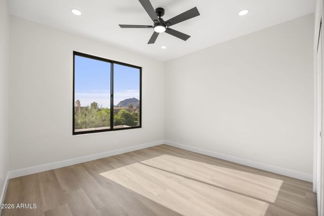 25555 N WINDY WALK Drive 30, Scottsdale, AZ 85255