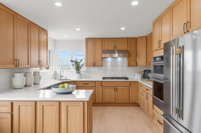 2835 Arguello Drive, Burlingame, CA 94010
