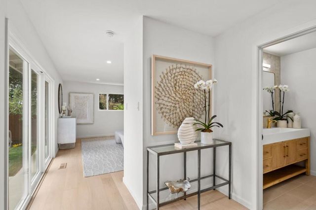 2835 Arguello Drive, Burlingame, CA 94010