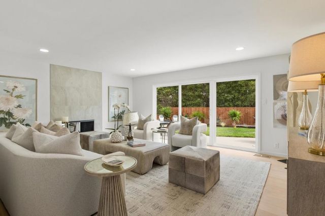 2835 Arguello Drive, Burlingame, CA 94010