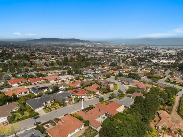 2835 Arguello Drive, Burlingame, CA 94010