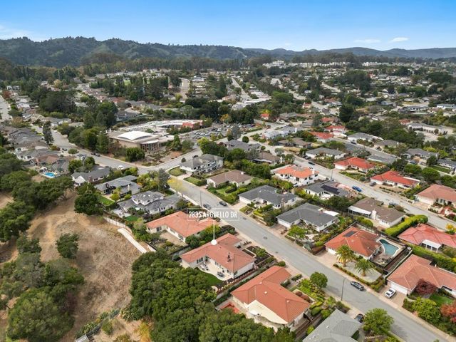 2835 Arguello Drive, Burlingame, CA 94010