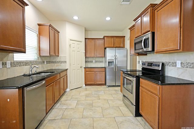2231 HAWK DR, New Braunfels, TX 78130