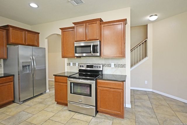 2231 HAWK DR, New Braunfels, TX 78130