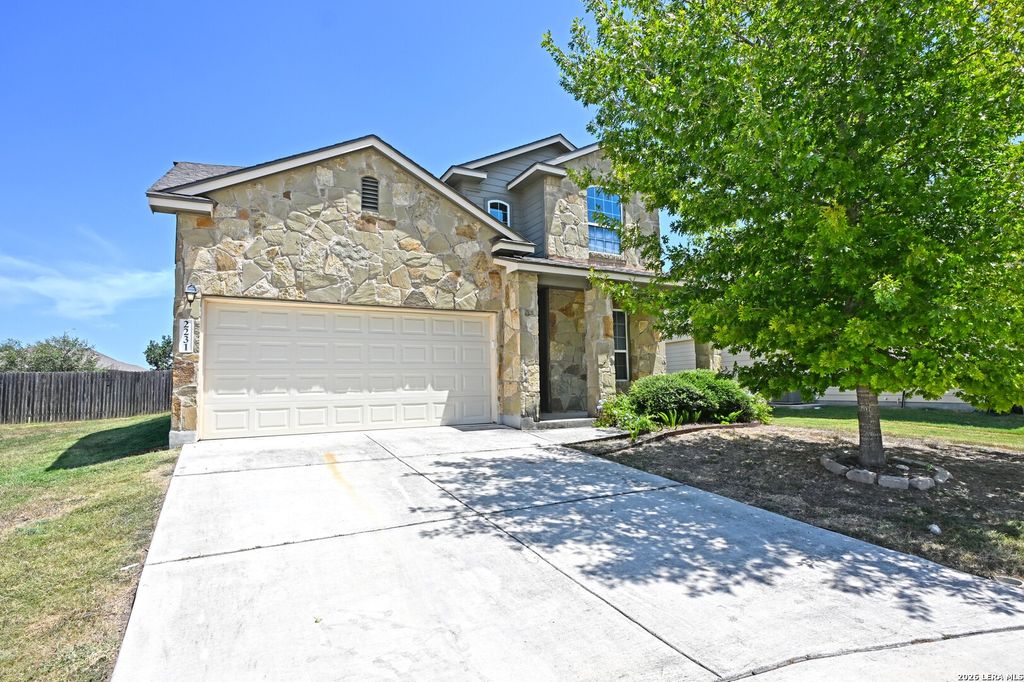 2231 HAWK DR, New Braunfels, TX 78130