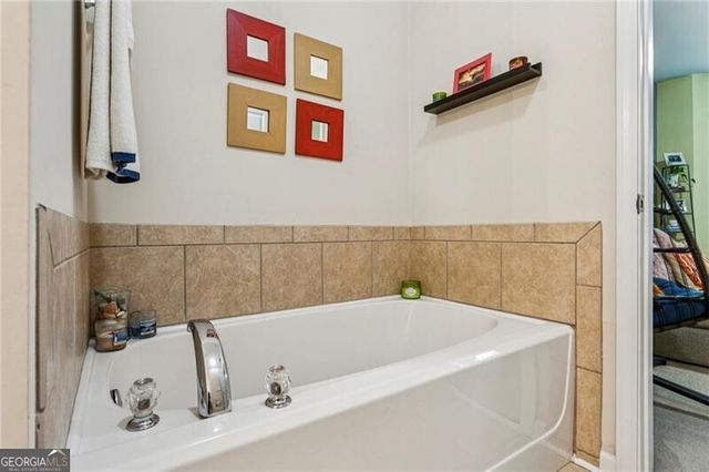 109 Wiley Parc Circle, Woodstock, GA 30188