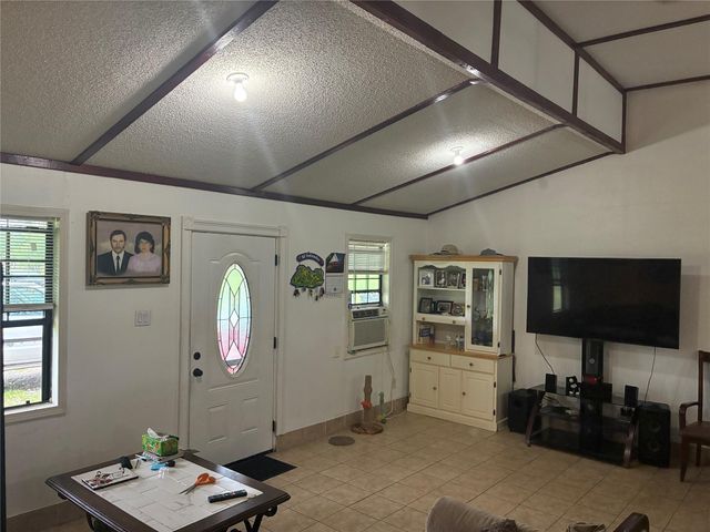 1904 Dodge Lane, Wallis, TX 77485