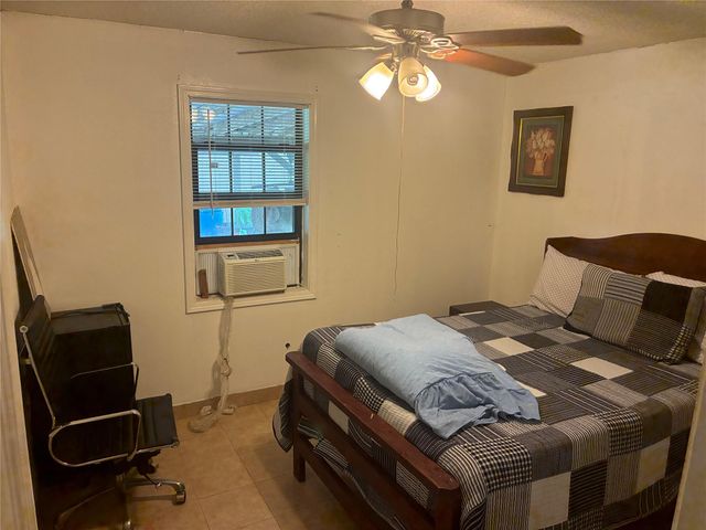 1904 Dodge Lane, Wallis, TX 77485