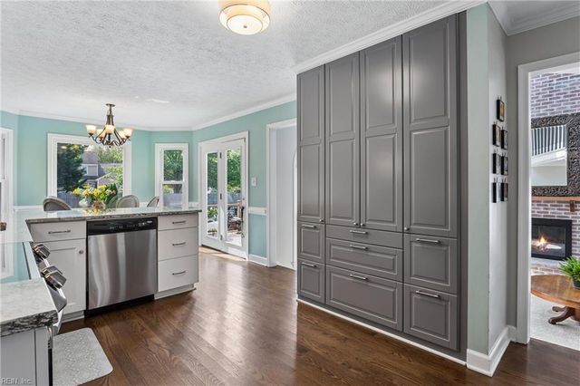 107 Allen Harris DR, Yorktown, VA 23692