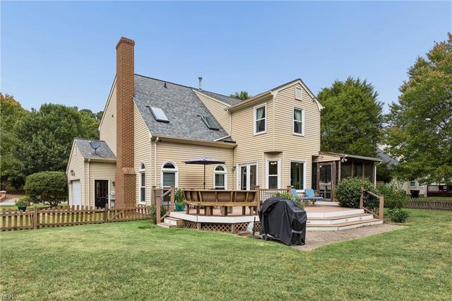 107 Allen Harris DR, Yorktown, VA 23692
