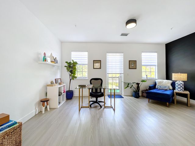 425 Greenwich Circle 205, Jupiter, FL 33458