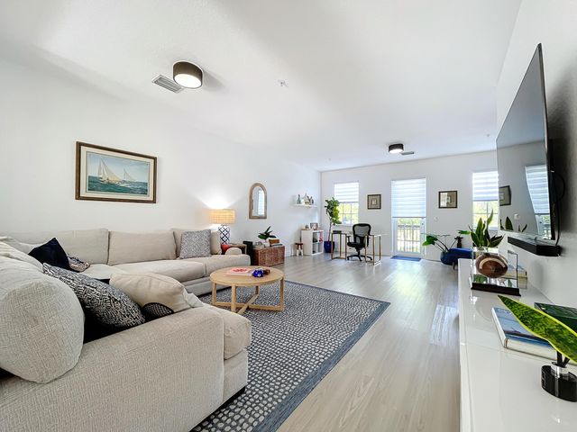 425 Greenwich Circle 205, Jupiter, FL 33458