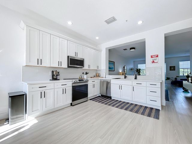 425 Greenwich Circle 205, Jupiter, FL 33458