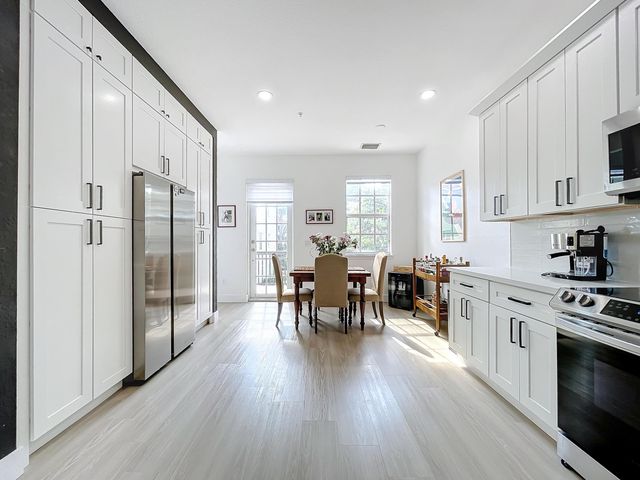 425 Greenwich Circle 205, Jupiter, FL 33458