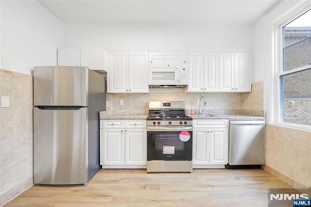 237 Day Avenue 2, Cliffside Park, NJ 07010