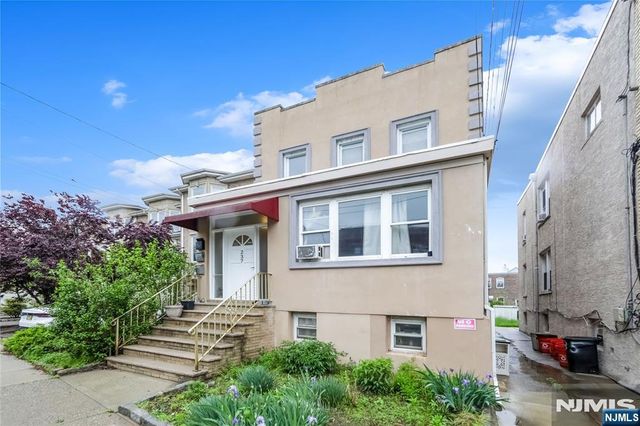 237 Day Avenue 2, Cliffside Park, NJ 07010