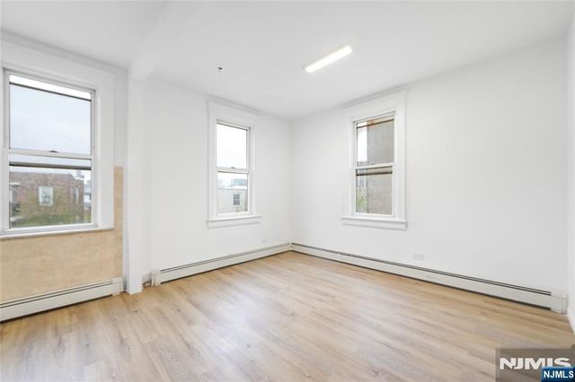 237 Day Avenue 2, Cliffside Park, NJ 07010