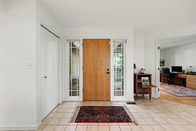 685 Green Road, Ann Arbor, MI 48105