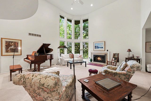 685 Green Road, Ann Arbor, MI 48105