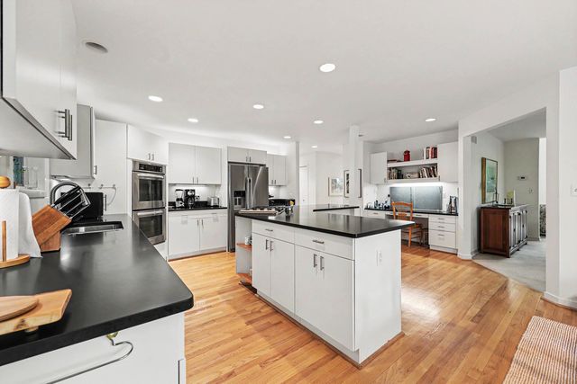685 Green Road, Ann Arbor, MI 48105