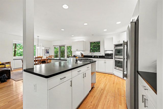 685 Green Road, Ann Arbor, MI 48105