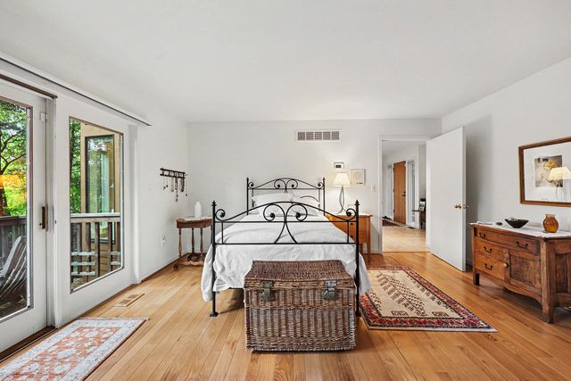 685 Green Road, Ann Arbor, MI 48105