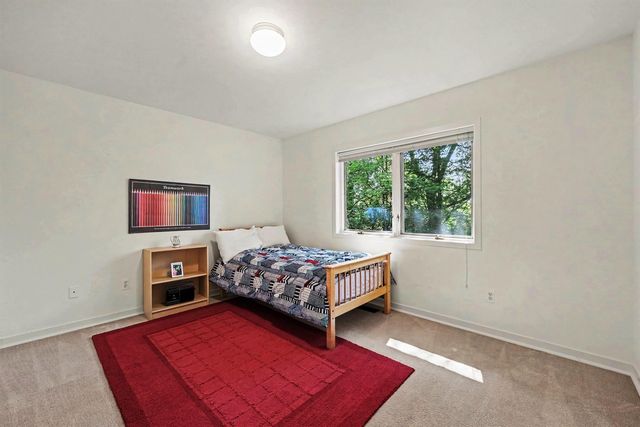 685 Green Road, Ann Arbor, MI 48105
