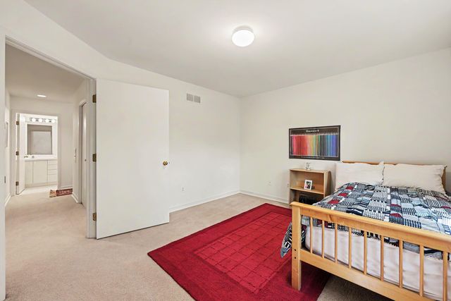 685 Green Road, Ann Arbor, MI 48105