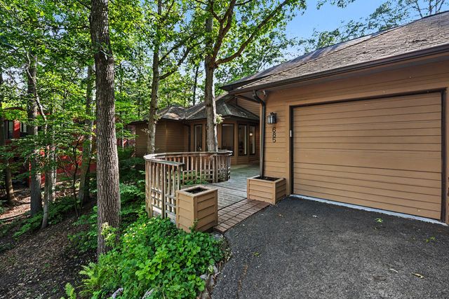 685 Green Road, Ann Arbor, MI 48105