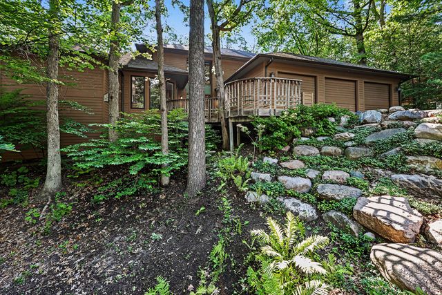 685 Green Road, Ann Arbor, MI 48105